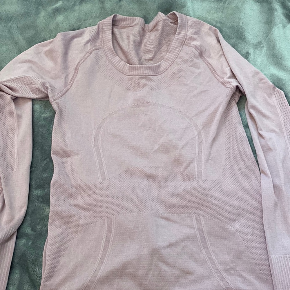 lululemon long sleeve swiftly tech. old style